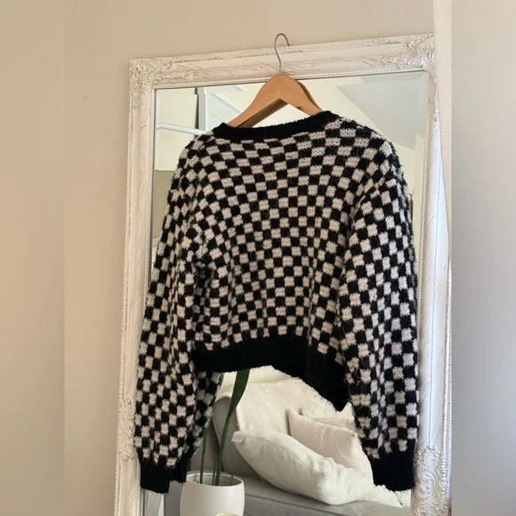 Zara Black and White Checkered Knit Cardigan - Picture 3 of 9